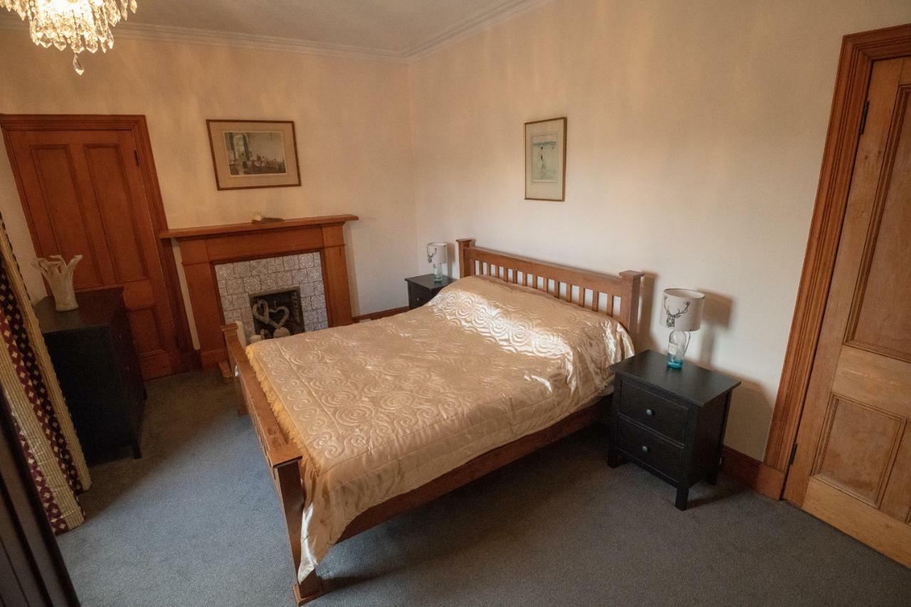 Period House / Entire Upstairs Flat Leilighet Inverness Eksteriør bilde